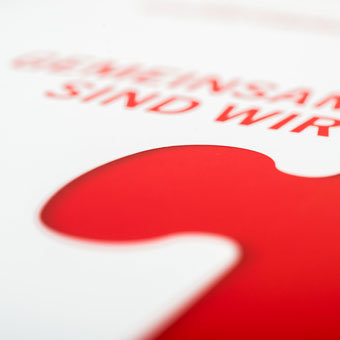 Foto: © Matthias Dorninger Wr. Städtische Geschäftsbericht 2018 Cover mit Prägung